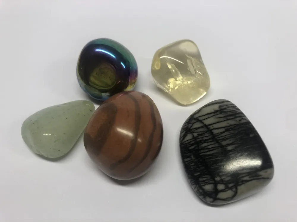 krystallpakke Fokus for deg som trenger fokus og konsentrasjon. 5 krystaller er satt sammen. Les mer i nettbutikken vår www.Engleshop.no