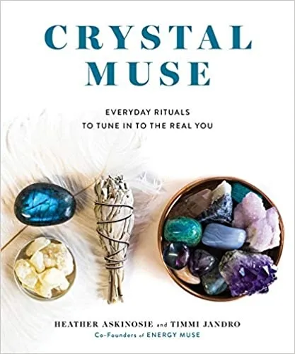 Crystal muse, selvhutviklingsbok med bruk av krystaller. Fantastisk flott bok med mange fine ritualer, bilder og krystaller. En "must have" bok for deg som vil lære om krystaller og mye mer!