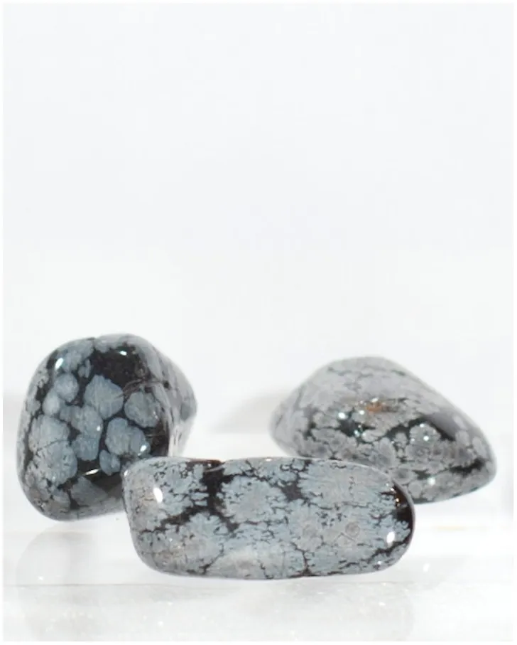 Obisidian snøfnugg roer ned og virker jordene! les mer på vår nettside www.engleshop.no